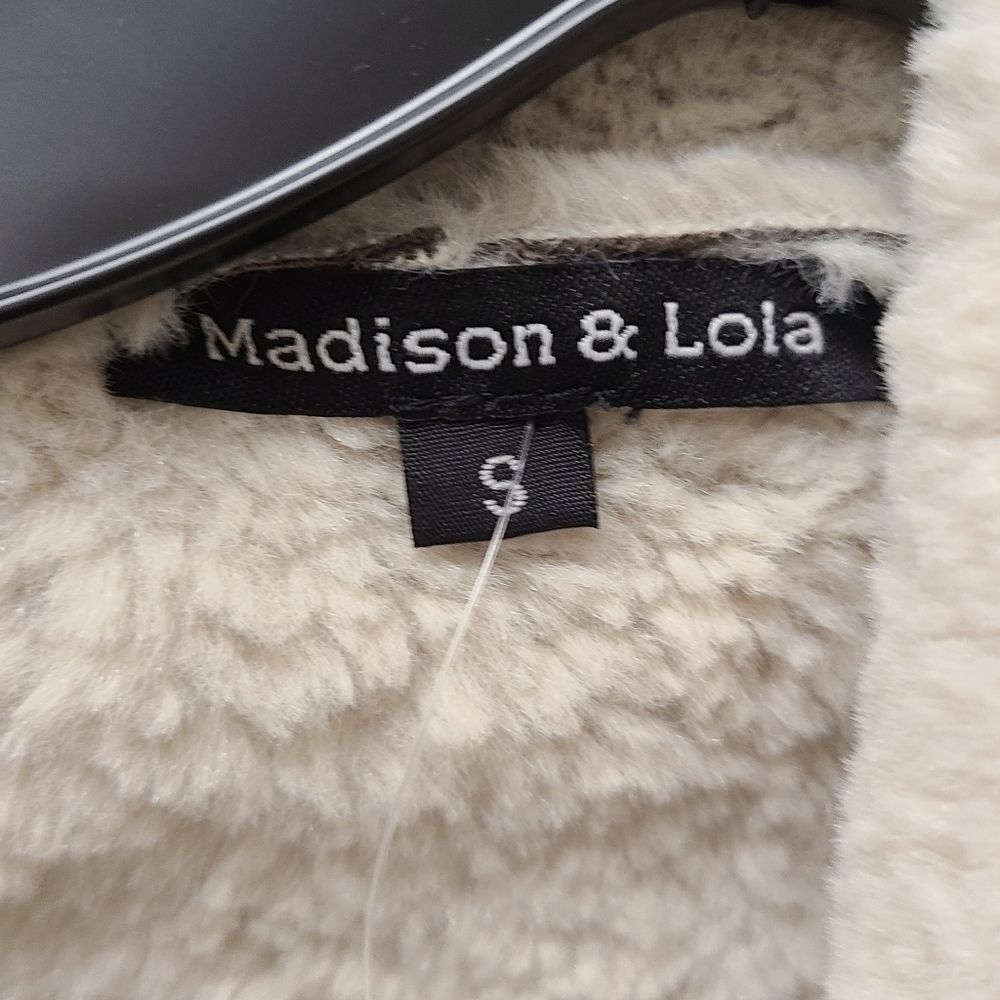 Madison & Lola Sherpa Lined Gray Drape Vest size Small - Picture 7 of 7